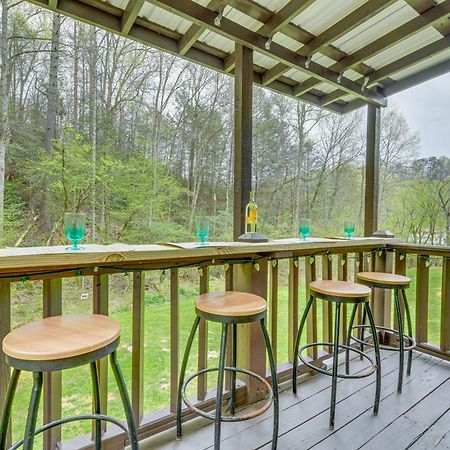 Smoky Mountain Cozy Cove Cabin Deck And Fire Pit! Cosby المظهر الخارجي الصورة
