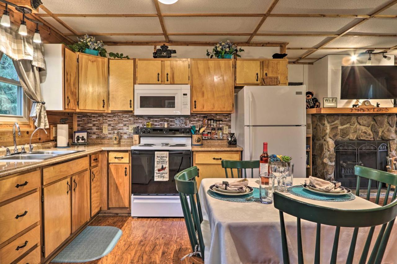 Smoky Mountain Cozy Cove Cabin Deck And Fire Pit! Cosby المظهر الخارجي الصورة
