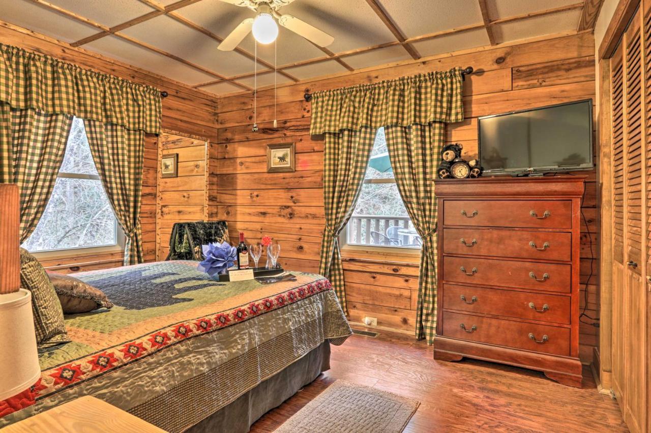 Smoky Mountain Cozy Cove Cabin Deck And Fire Pit! Cosby المظهر الخارجي الصورة