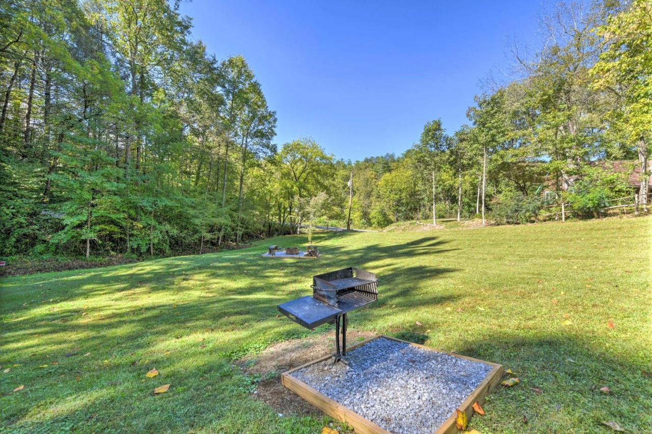 Smoky Mountain Cozy Cove Cabin Deck And Fire Pit! Cosby المظهر الخارجي الصورة